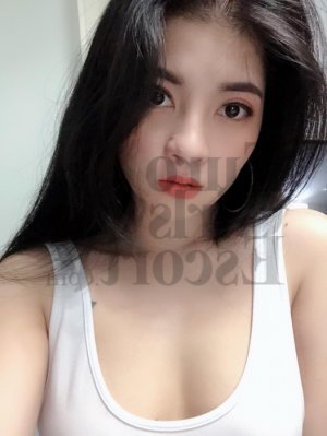 Gipsy tantra massage in Channahon IL